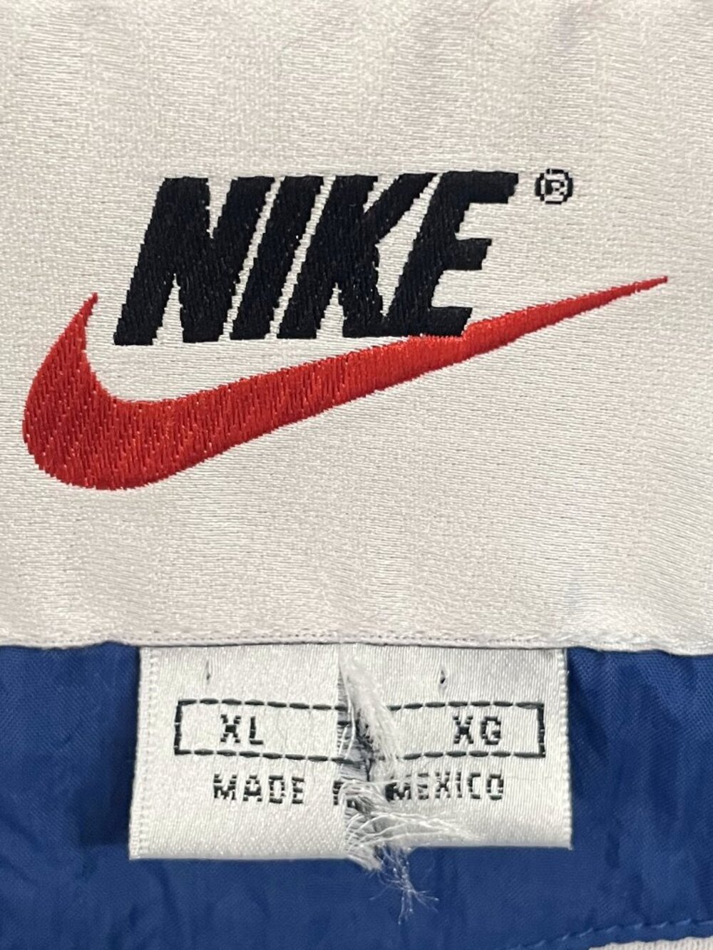 Nike Jacket - Picture 2 of 3